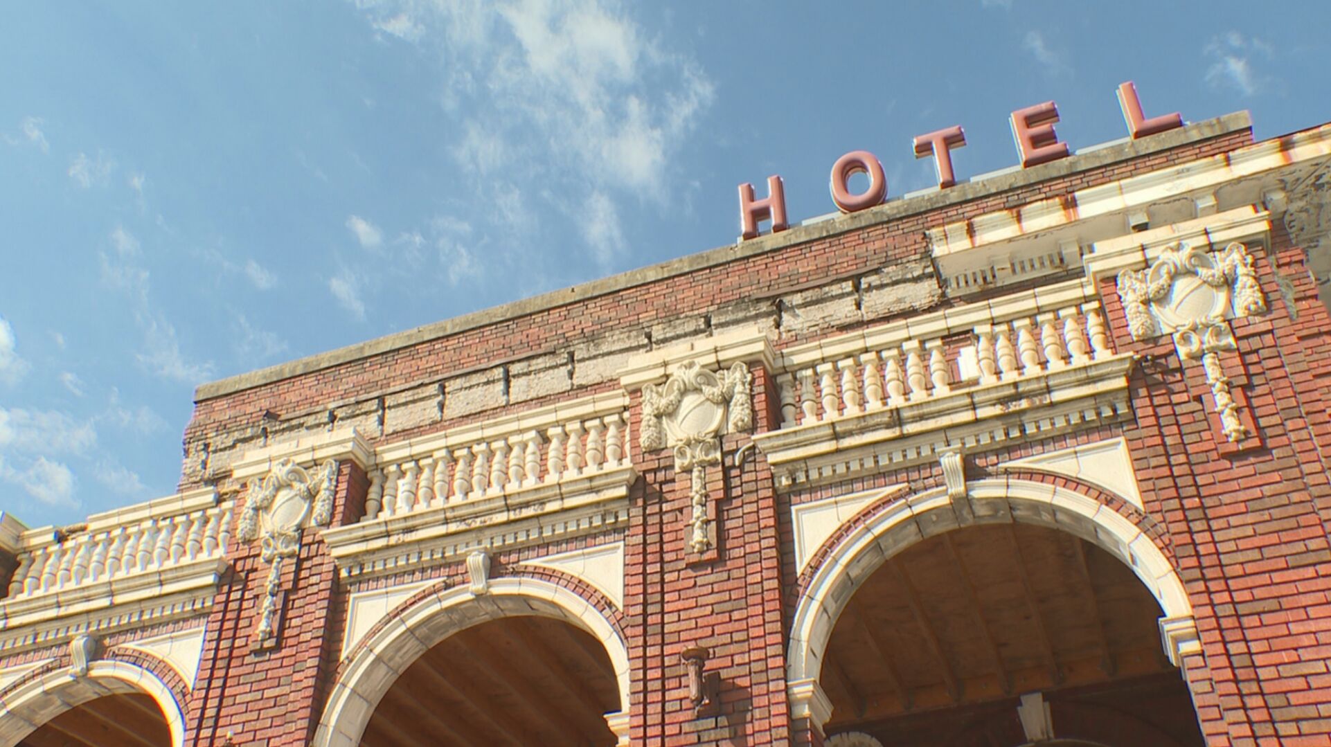 Former Arlington Hotel